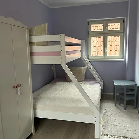 Familienhaus Stadtmitte نوستريليتز