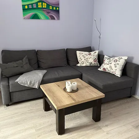 شقة Familienhaus Stadtmitte نوستريليتز